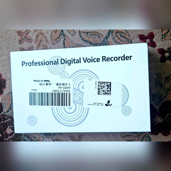 AI Voice Recorder with Real-Time Transcription & Translation - Picture 7 of 10